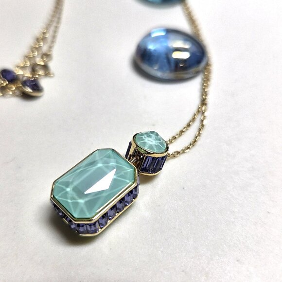 Swarovski Chroma Crystal Pendant Necklace Gold Tone Multi Colour Combination - Picture 11 of 12